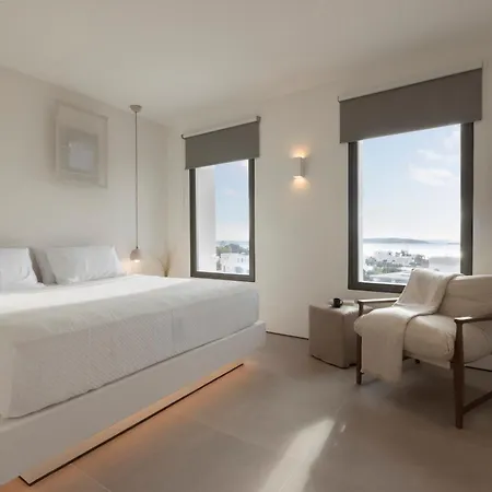 Celestial * Santa Maria (Paros)