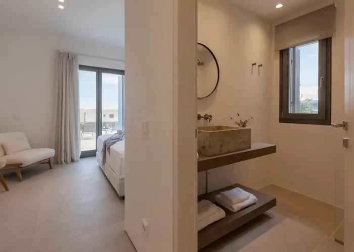 Celestial * Santa Maria (Paros)